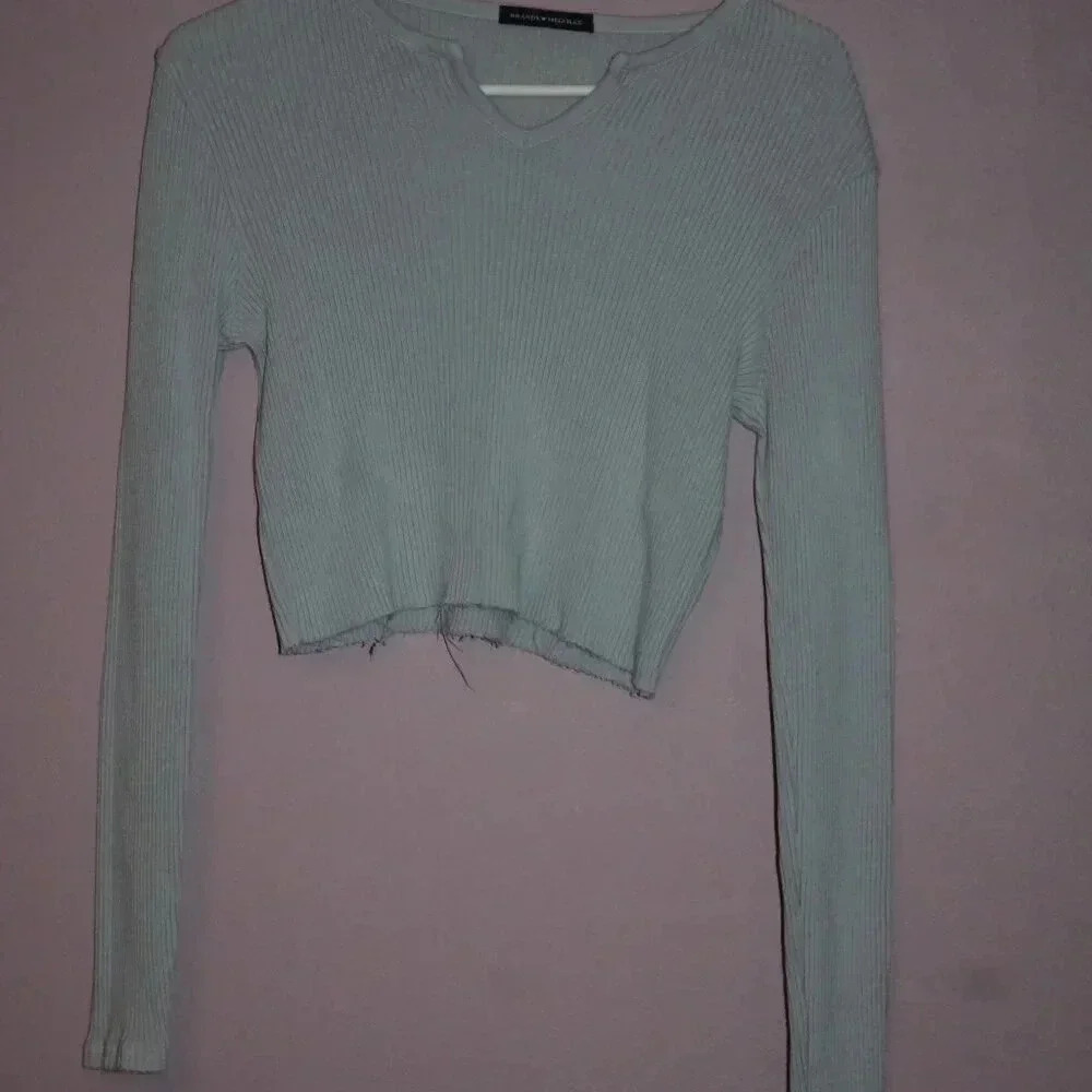 Brandy Melville Long Sleeve Ribbed V-Neck Shirt - Picture 2 of 12